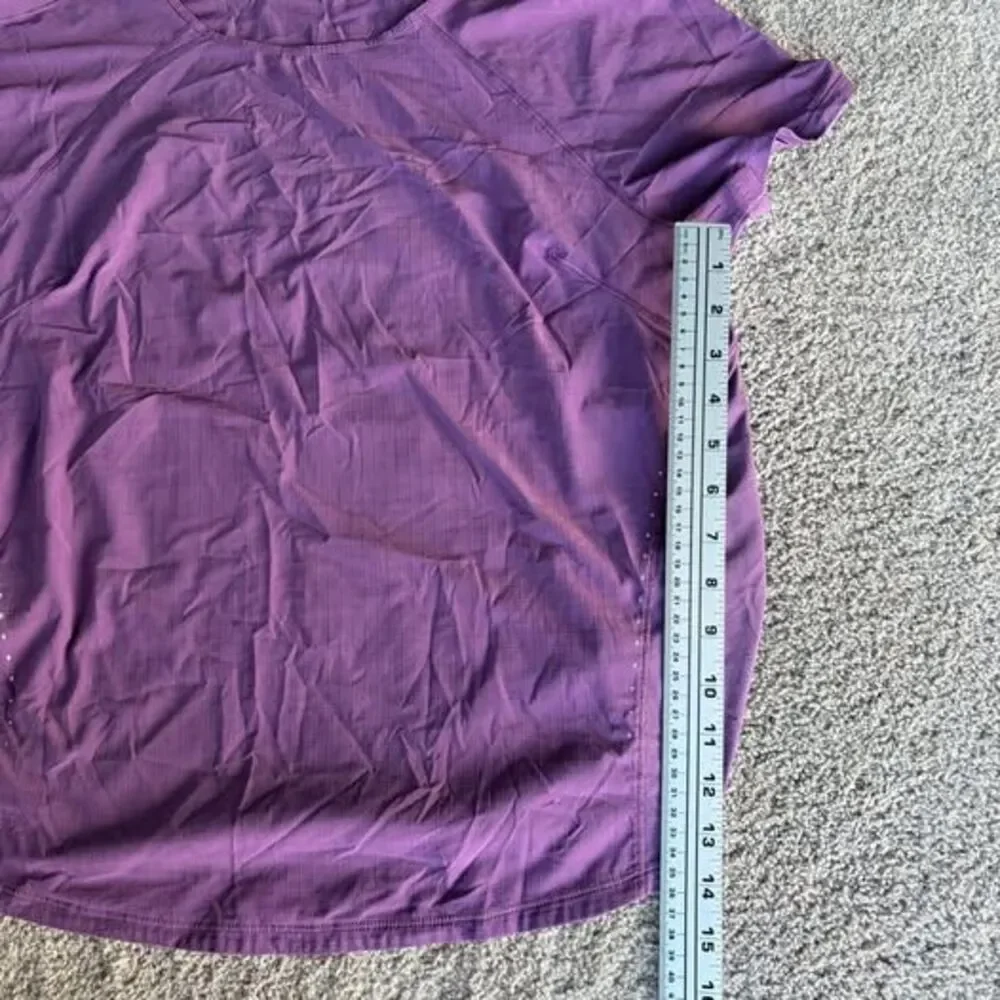 Women’s Lululemon Shirt Size 10